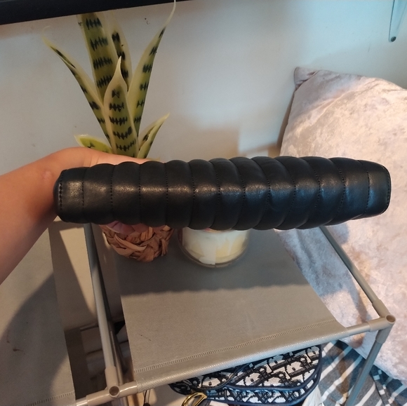 COPY - Brooks Brothers Quilted Clutch Wristlet - Picture 11 of 14